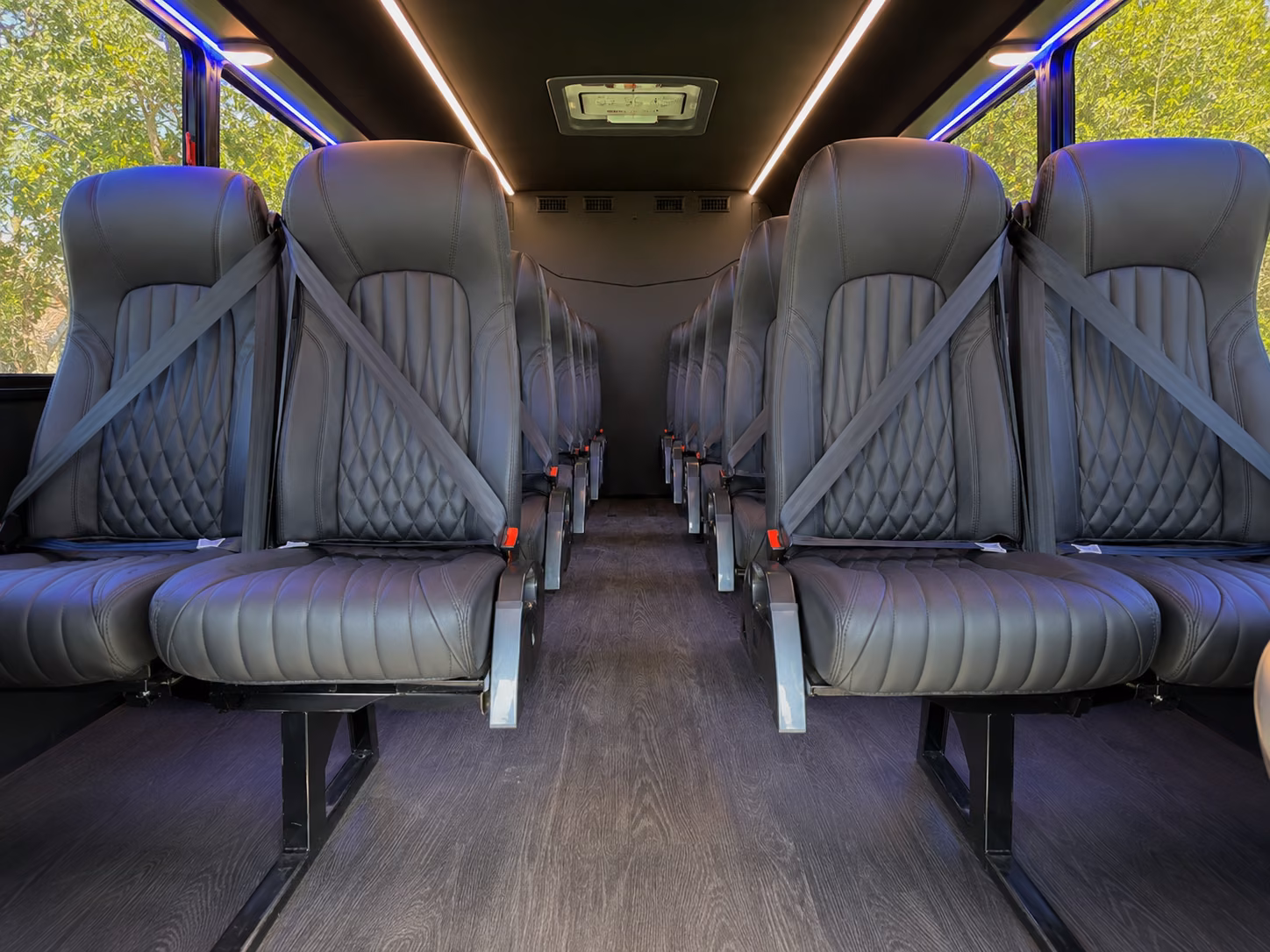 charter buses for vineyard and blue ridge wedding venues