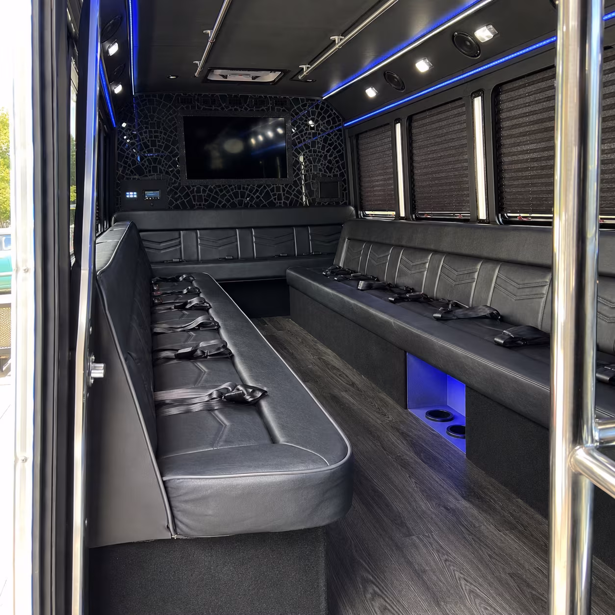 quincea n era sweet 16 party bus rental